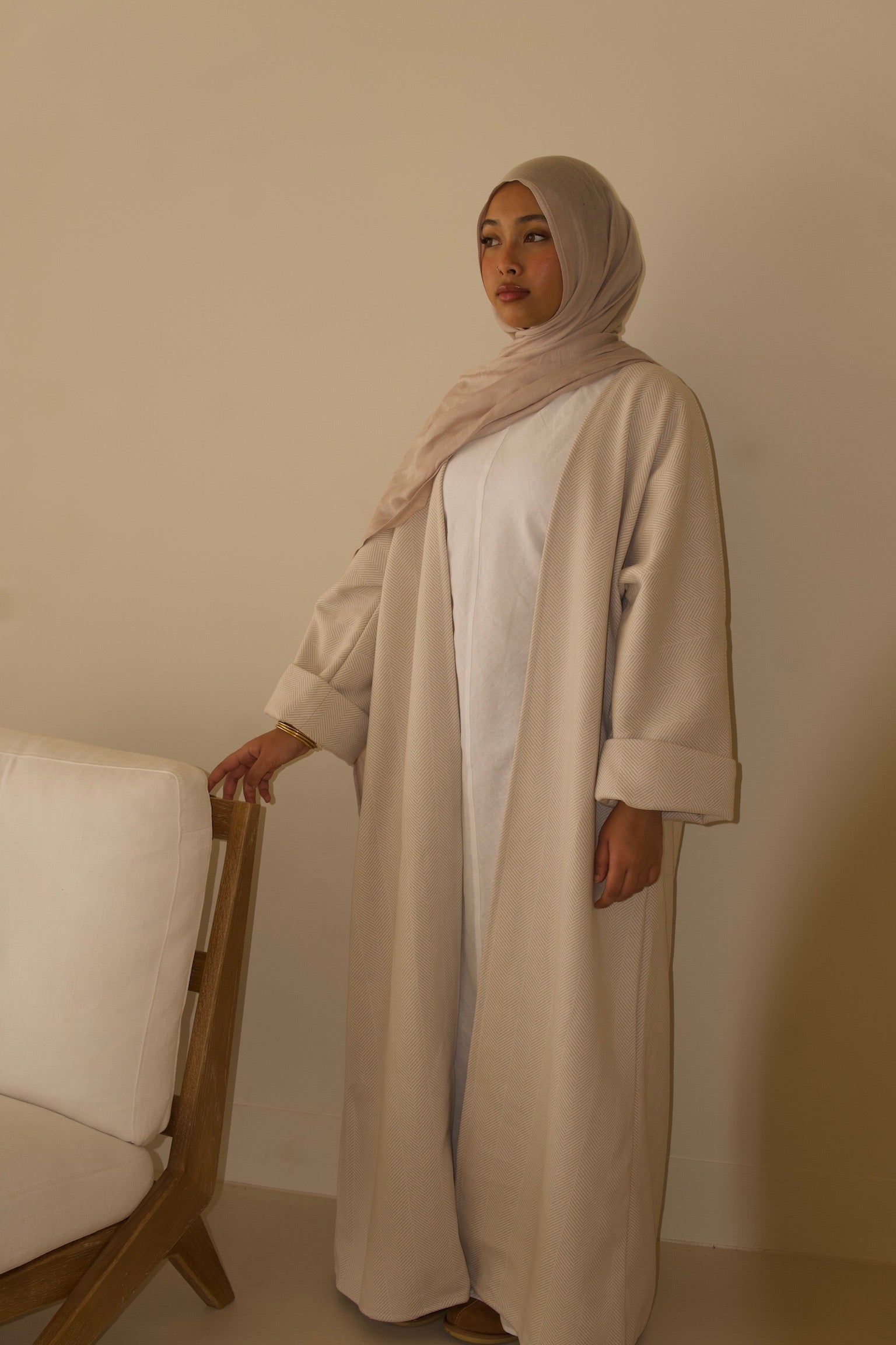 Delilah Abaya - Ecru