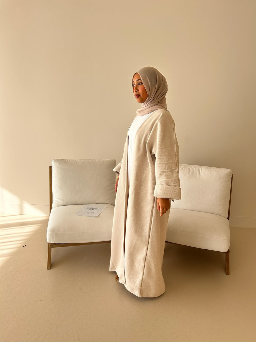 Delilah Abaya - Ecru